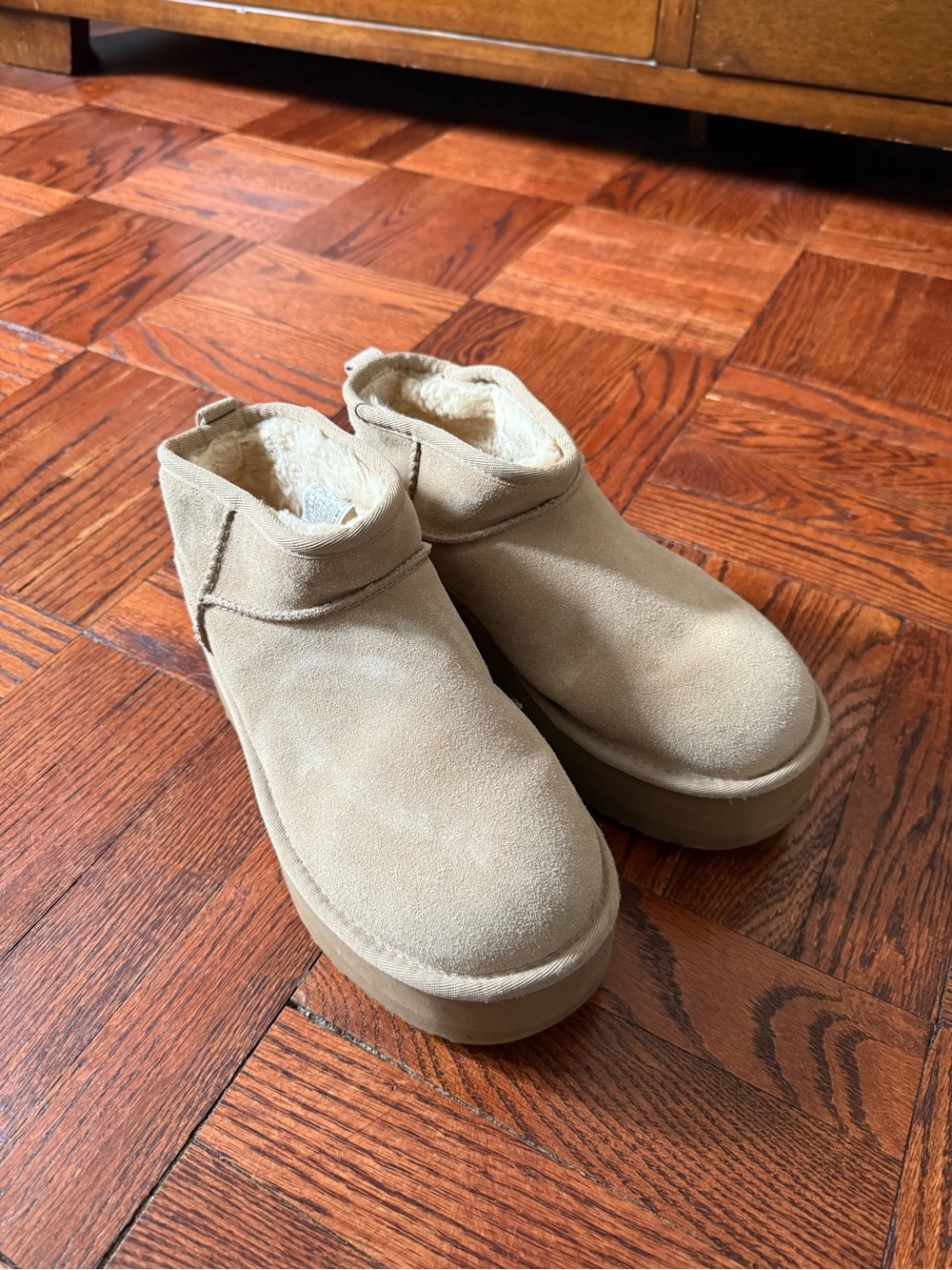 Uggs mini platforms